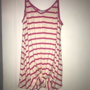 pink and white tank